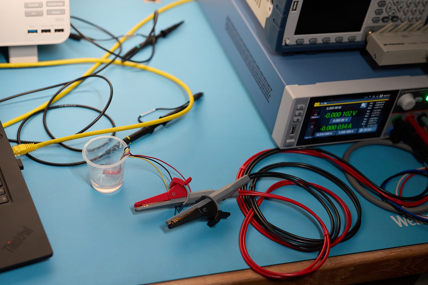 A close-up of the final setup.
